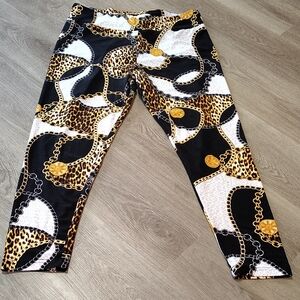 🆕Leopard Print Chain Pattern Leggings 2X/19